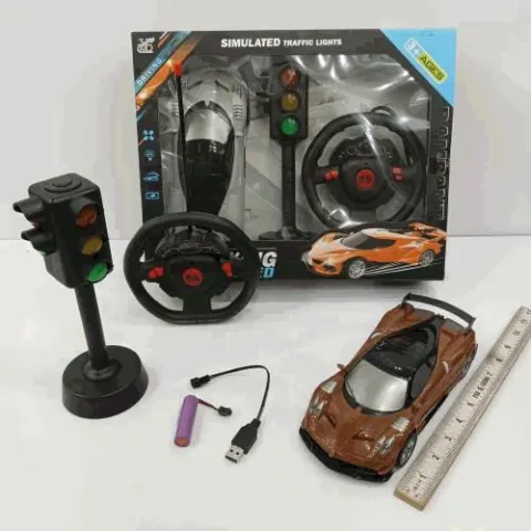 RC Car With Steering Wheel & Traffic Light